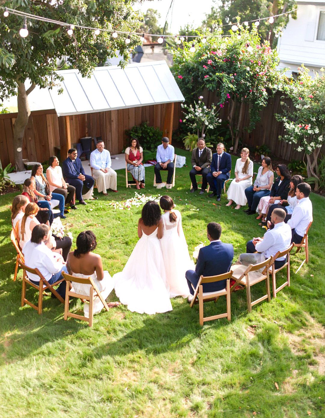 A Ceremony in the Round Seating Layout - 30 small backyard wedding ideas