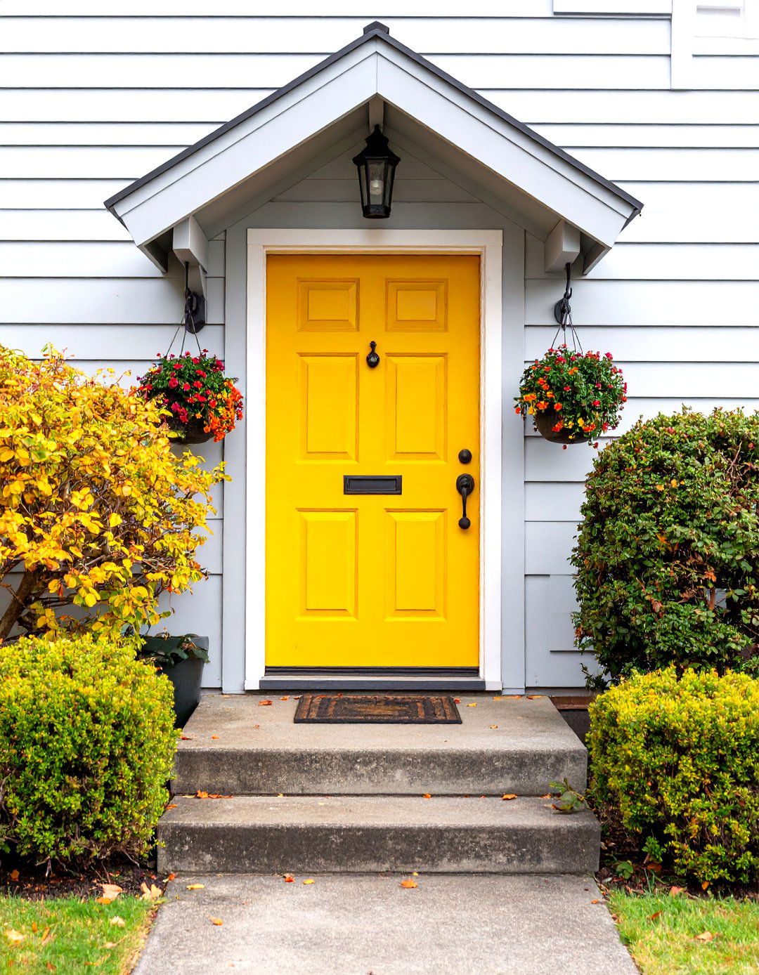 A Fresh Coat of Paint - 30 front lawn cheap simple front yard landscaping ideas