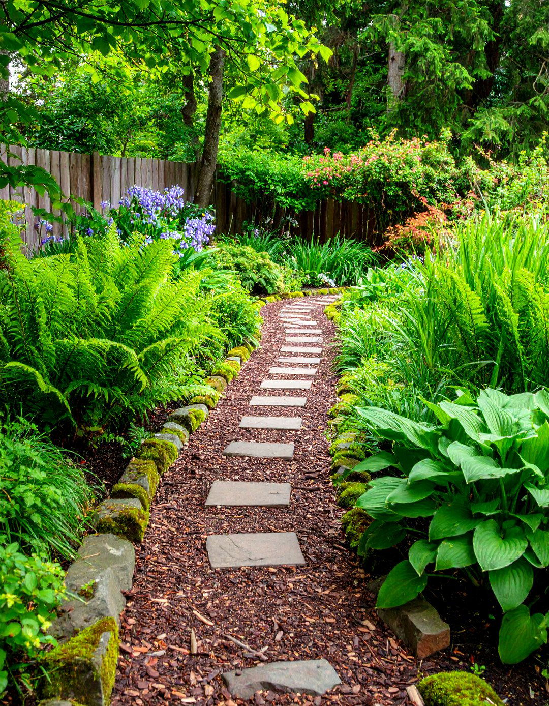 A Woodland Garden Pathway - 30 front yard landscaping ideas with rocks and mulch