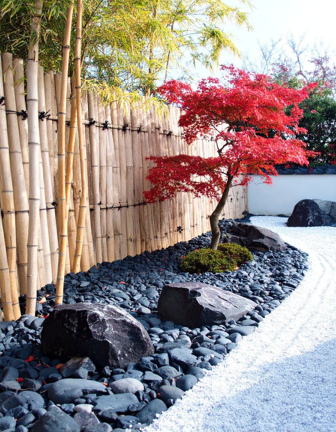 Bamboo Garden Edging - 30 modern garden edging ideas
