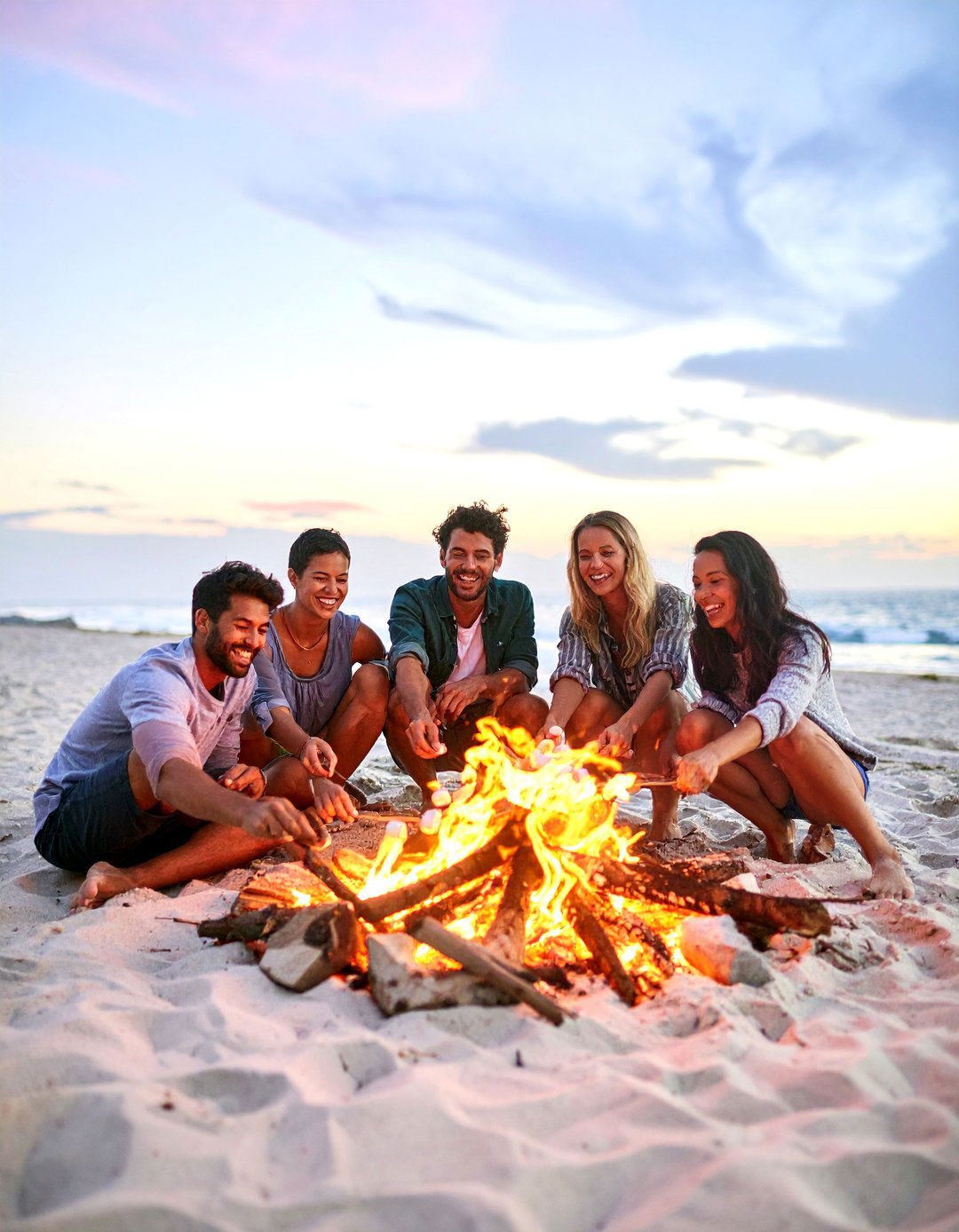 Beach Bonfire Photoshoot - 30 outdoor photoshoot ideas