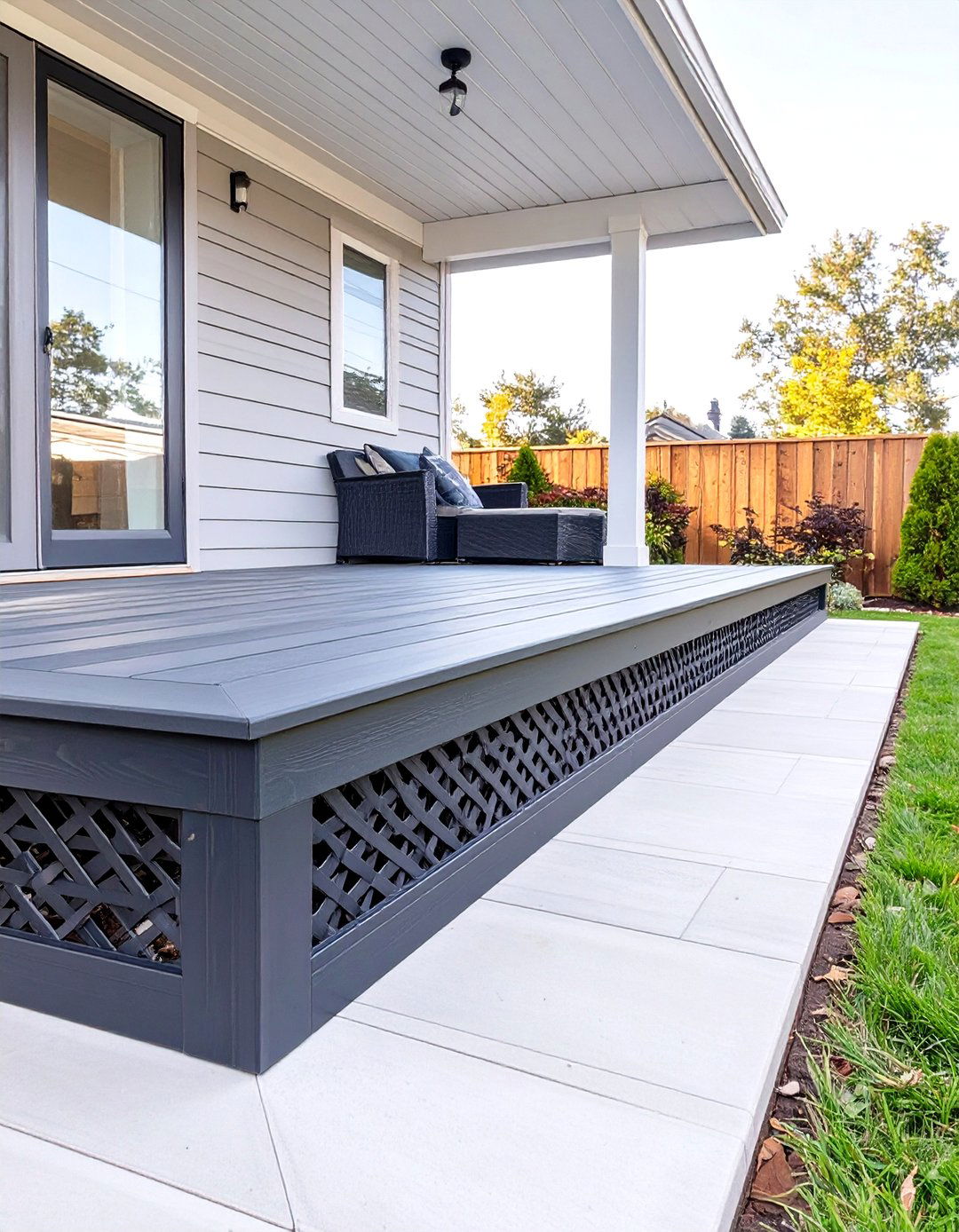 Black Vinyl Lattice for a Modern Look - 30 inexpensive deck skirting ideas