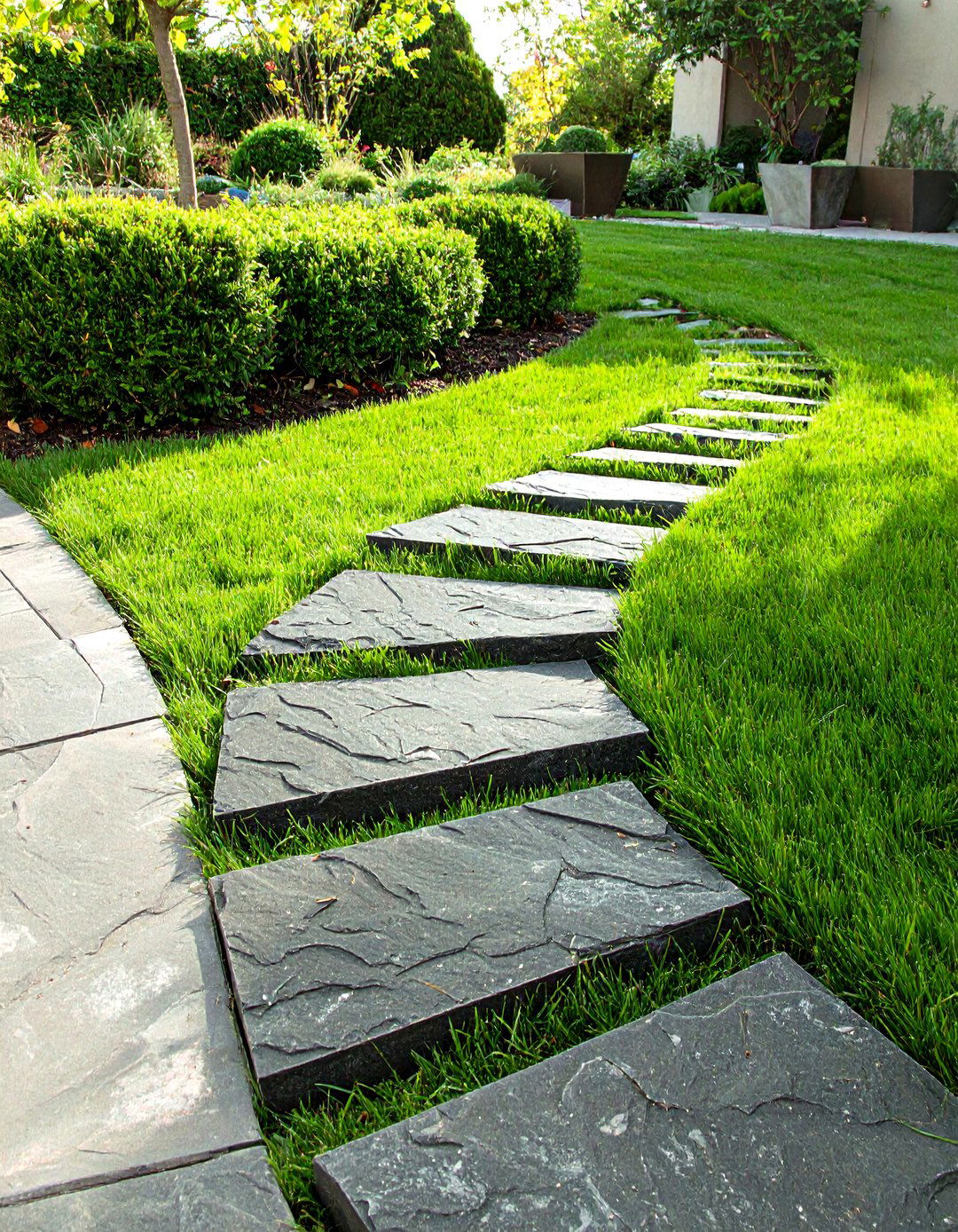 Brick Edging in a Modern Layout - 30 modern garden edging ideas