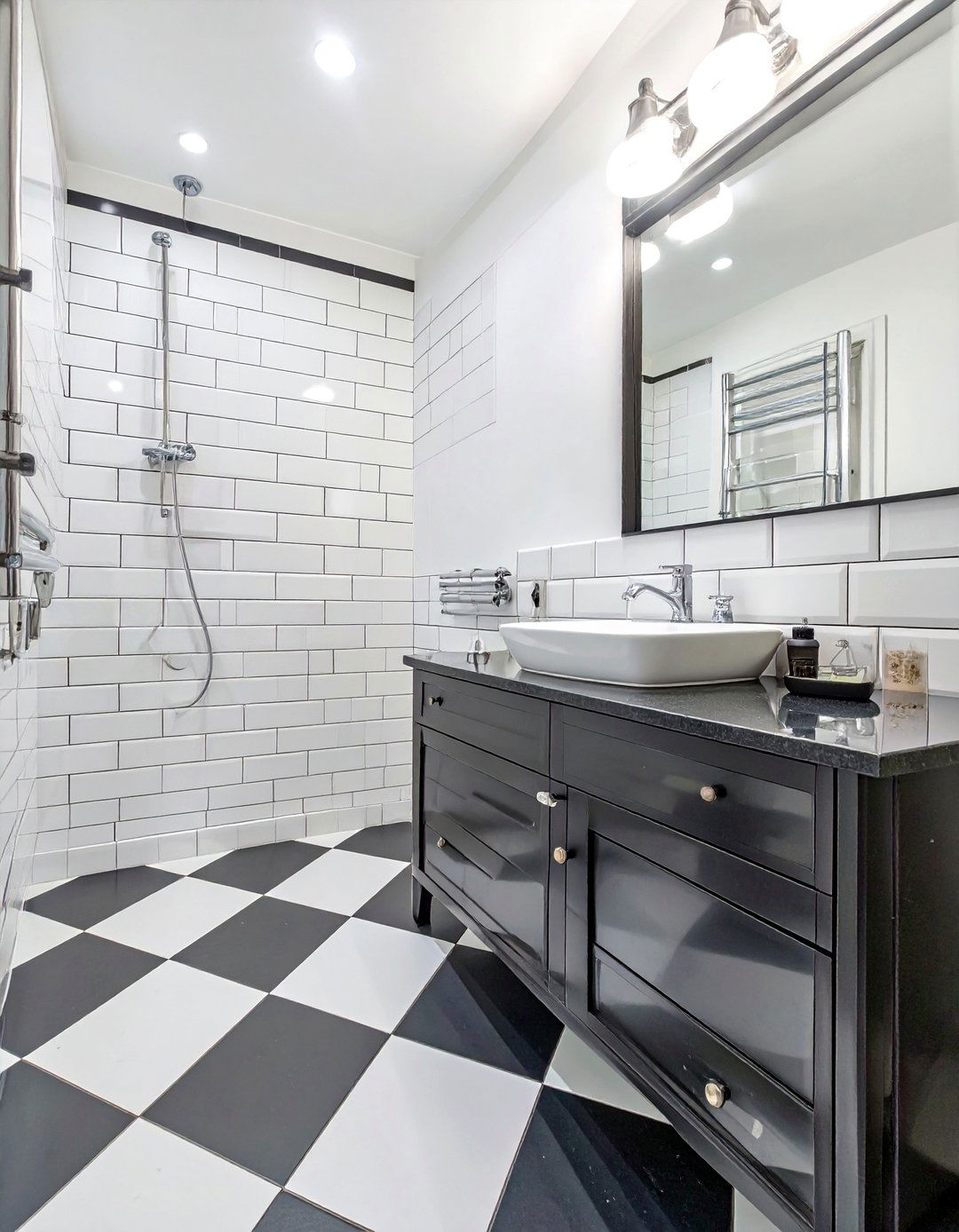 Classic Black and White Bathroom - 30 bathroom remodel ideas 2023