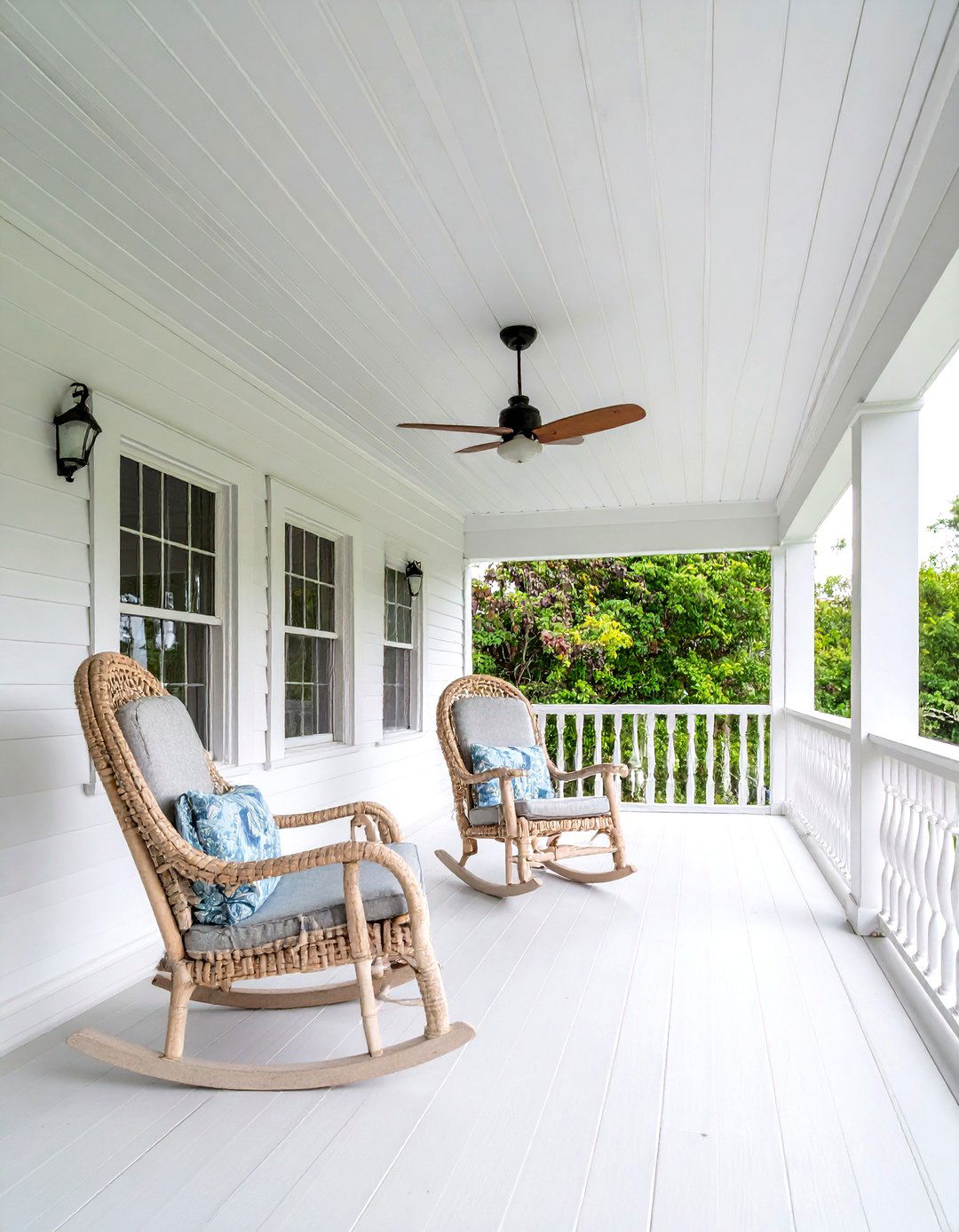 Classic White Beadboard Porch Ceiling - 30 inexpensive porch ceiling ideas