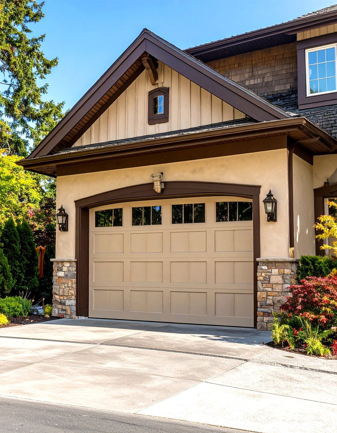 Contrasting Trim Colors - 30 garage door color ideas