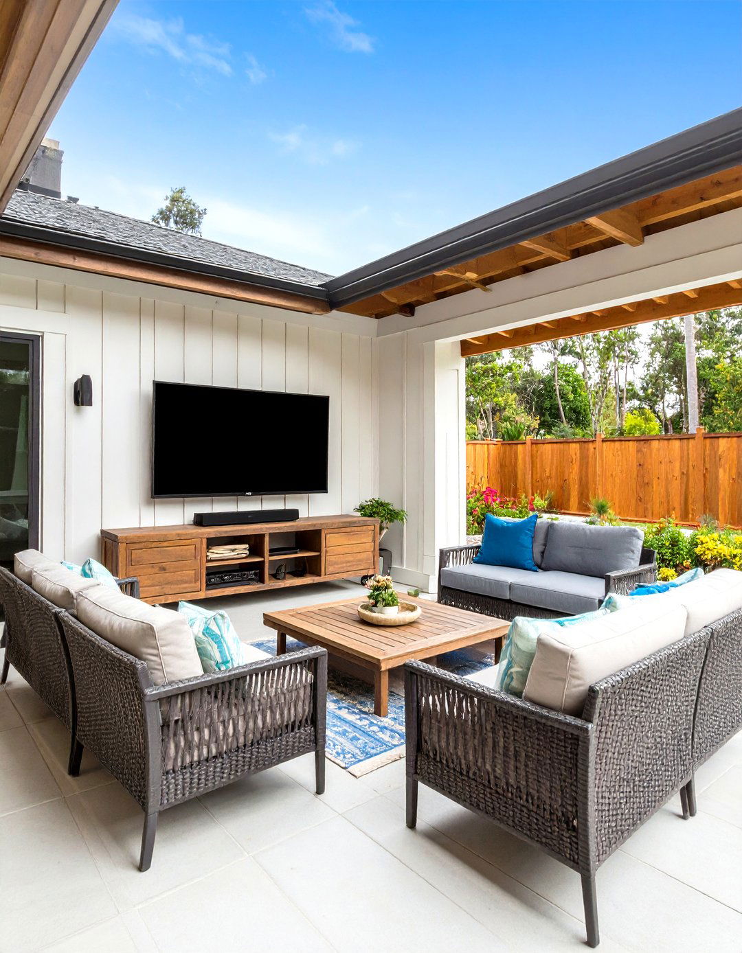 Corner Outdoor TV Mount for Patios - 30 outdoor tv mount ideas