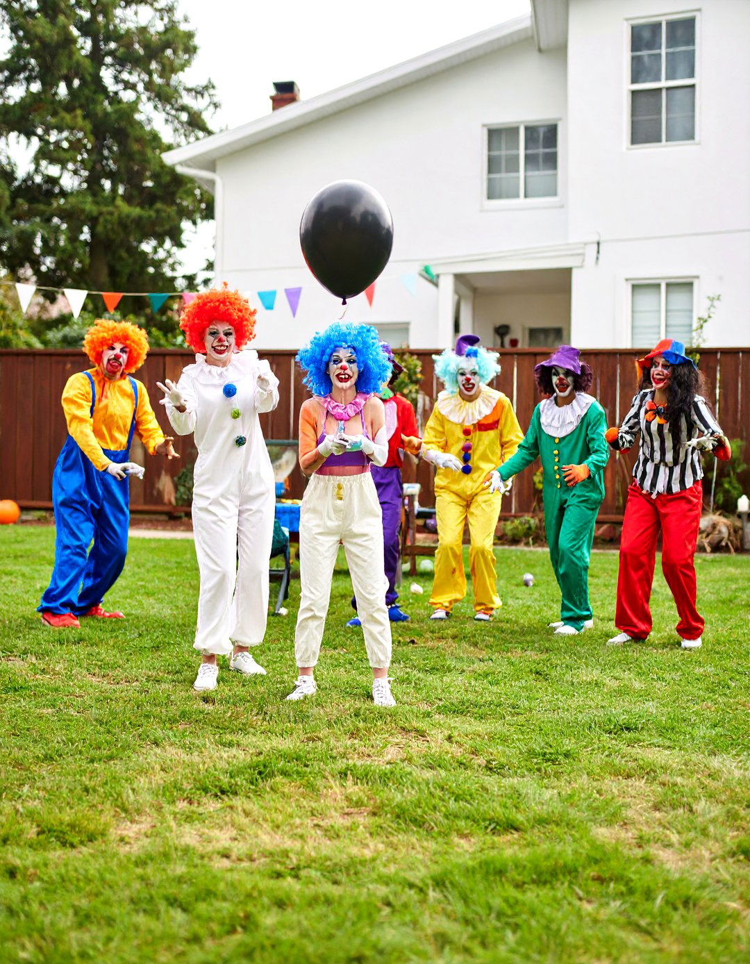 Creepy Clown Takeover - 30 halloween decoration ideas outdoor diy