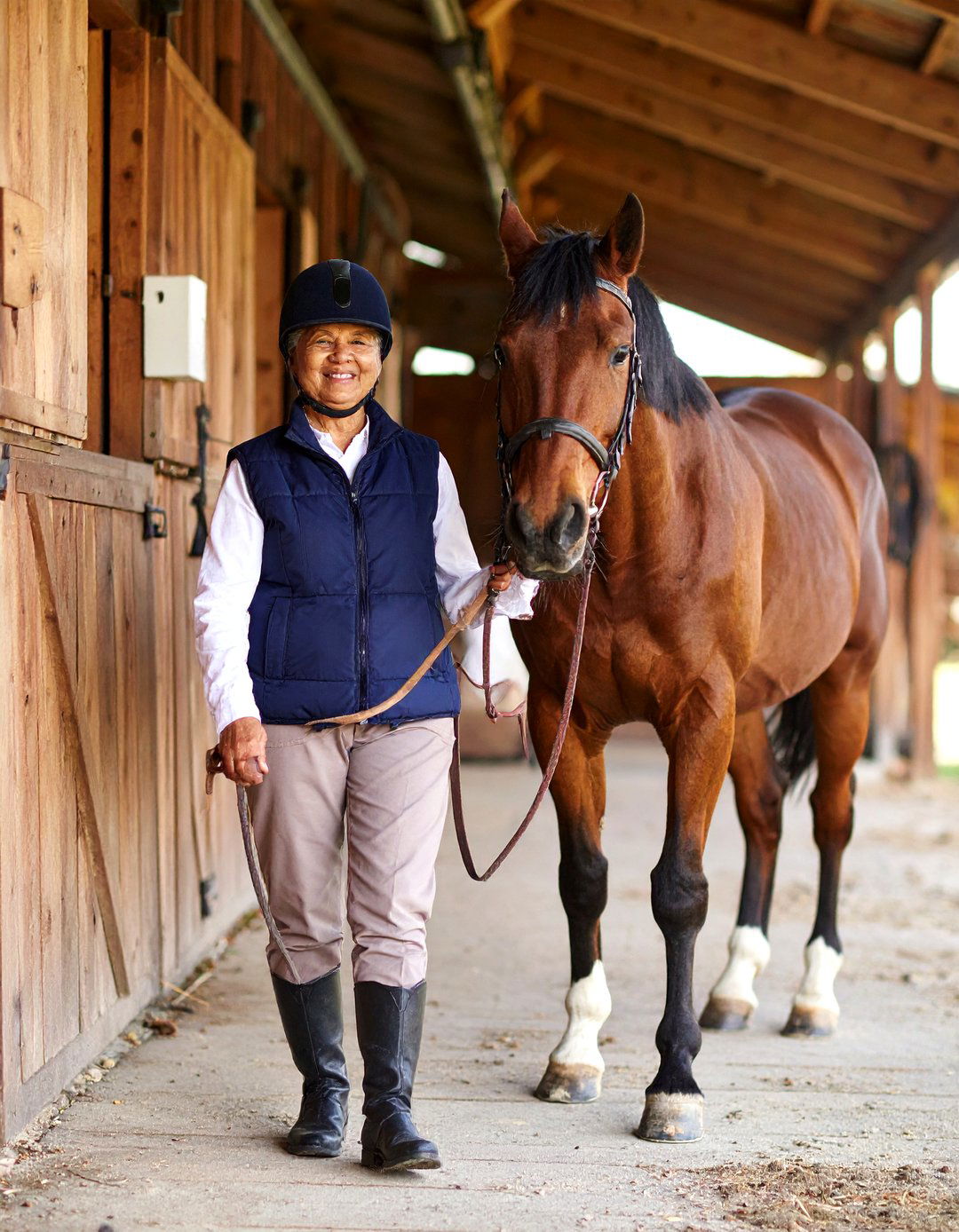 Firefly Create a high quality image with extra brightness of a senior girl in riding gear - 30 outdoor senior picture ideas
