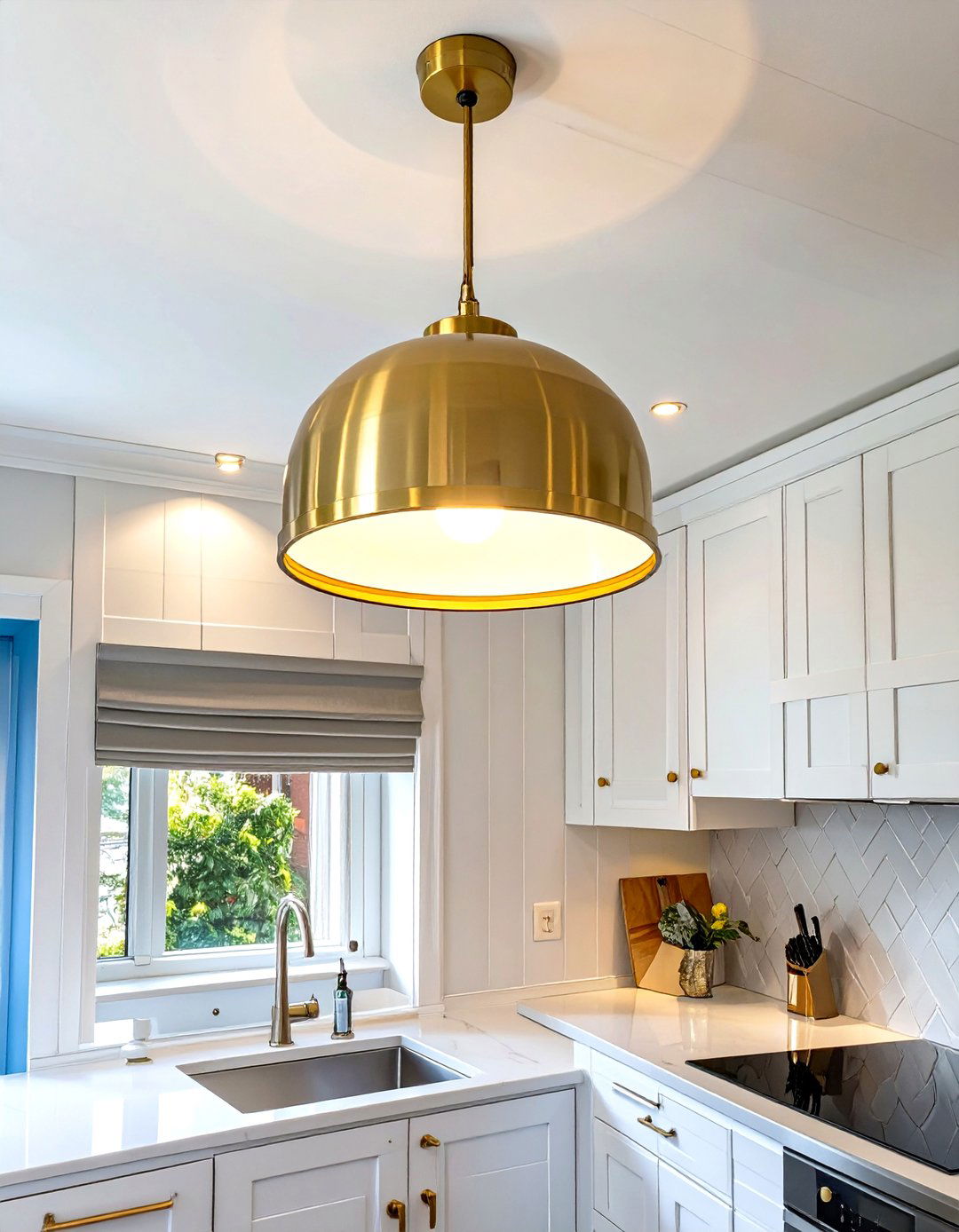 Flush Mount Ceiling Fixtures - 30 small kitchen lighting ideas