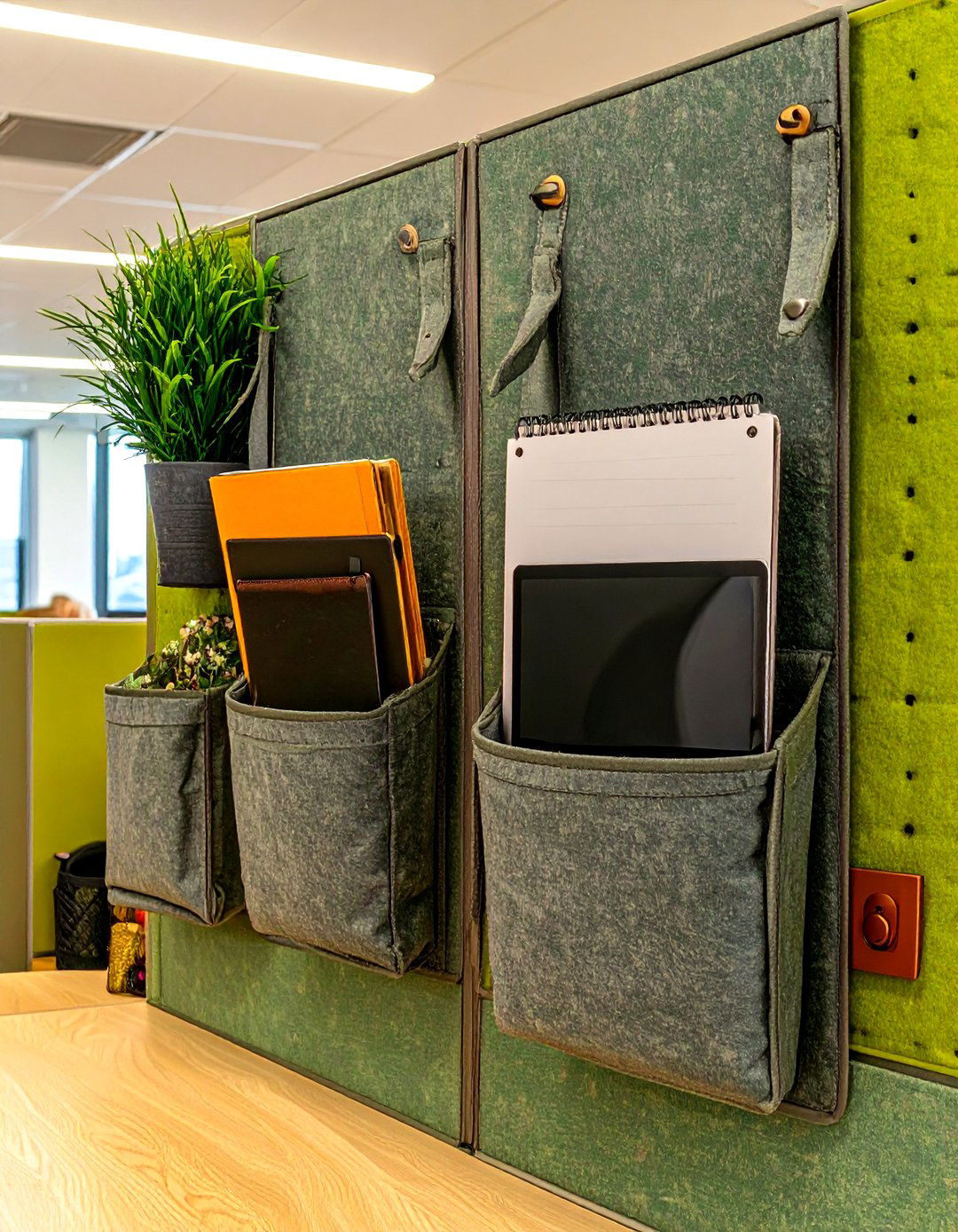 Hanging Wall Pockets - 30 small office cubicle decoration ideas