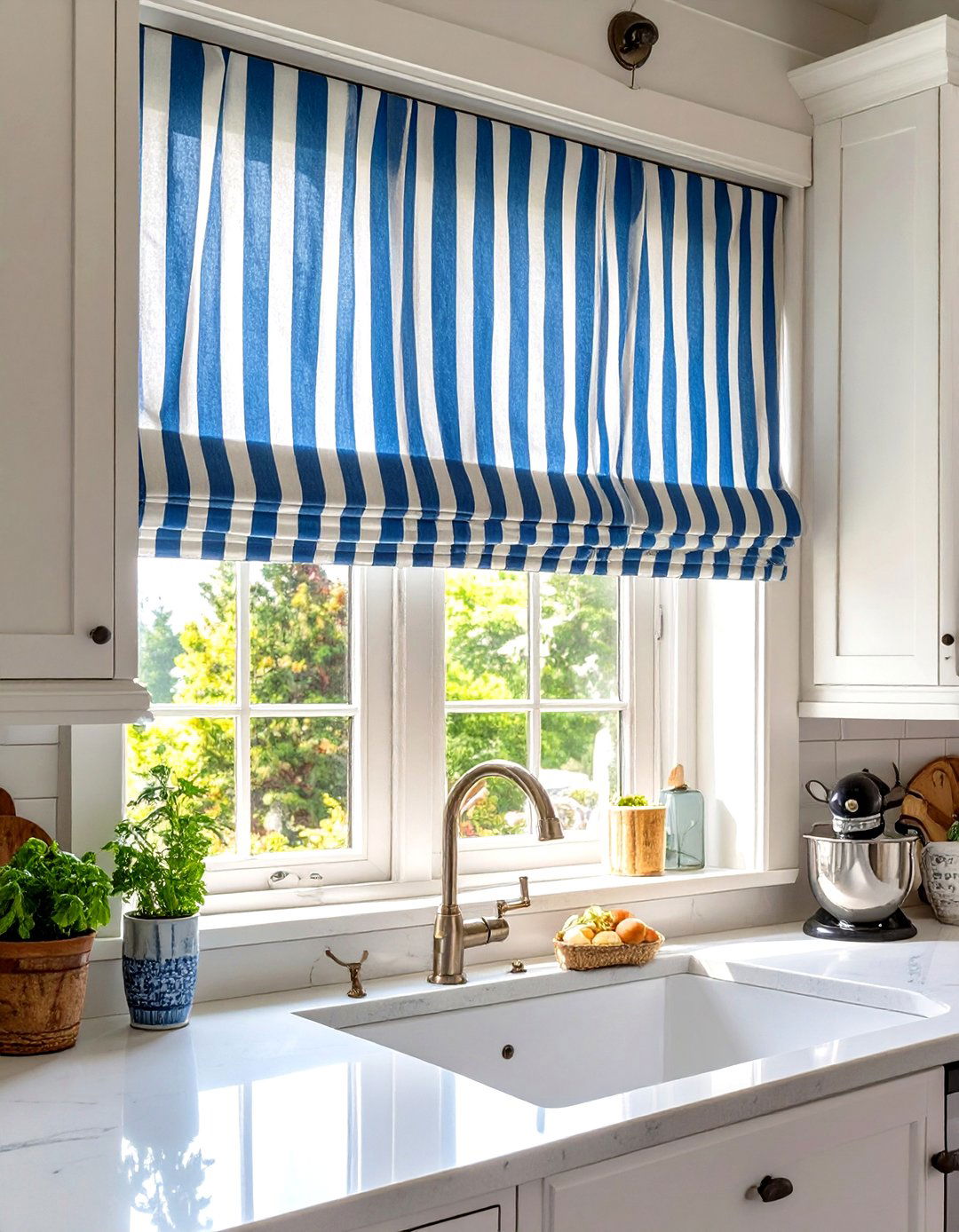 Incorporating Striped Patterns - 30 small coastal kitchen ideas