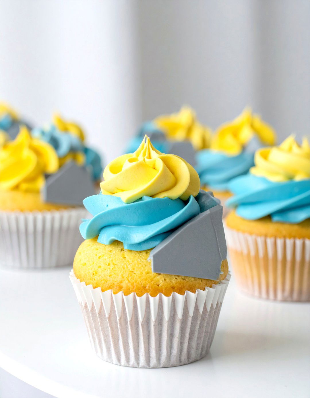 Modern Color Block Cupcakes - 30 baby shower cupcake ideas