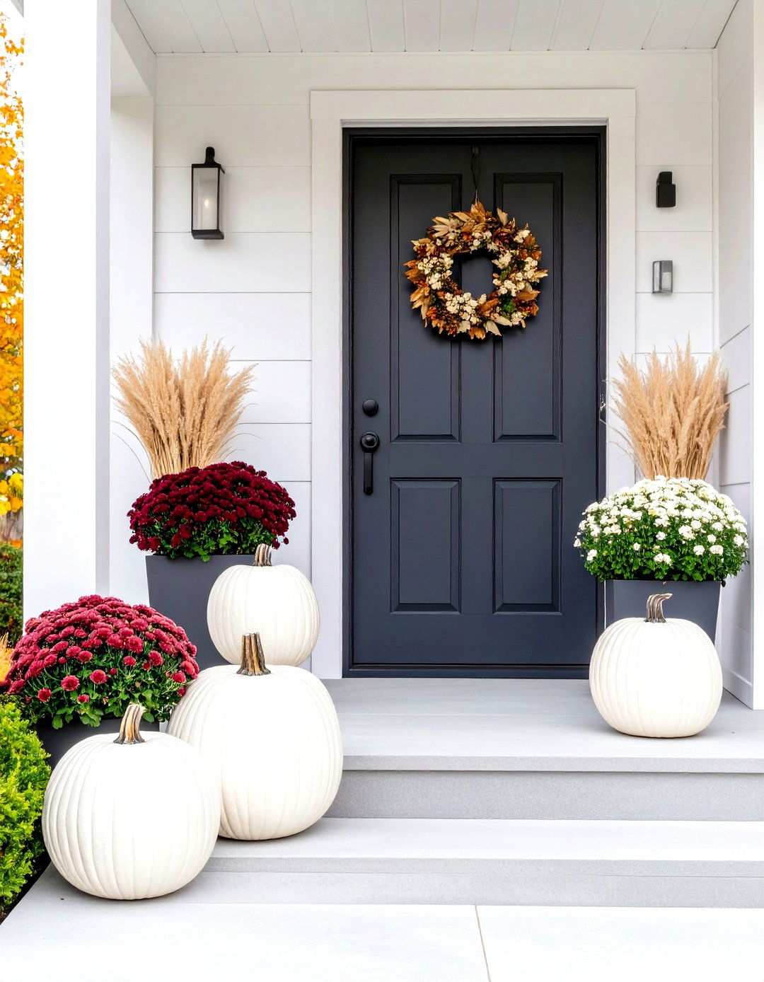 Modern Minimalist Autumn Patio - 30 fall outdoor decorating ideas