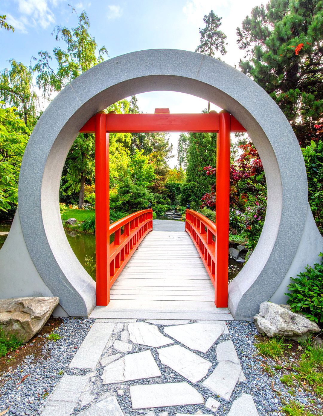 Moon Gate Garden Entrance - 30 diy garden gate ideas