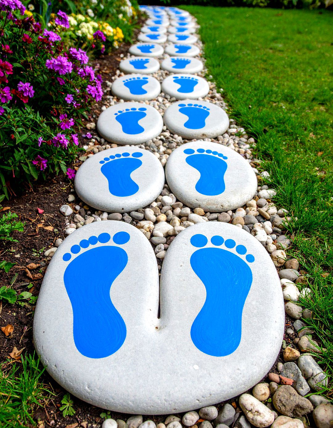 Painted Rock Footprints - 30 rock painting ideas for garden