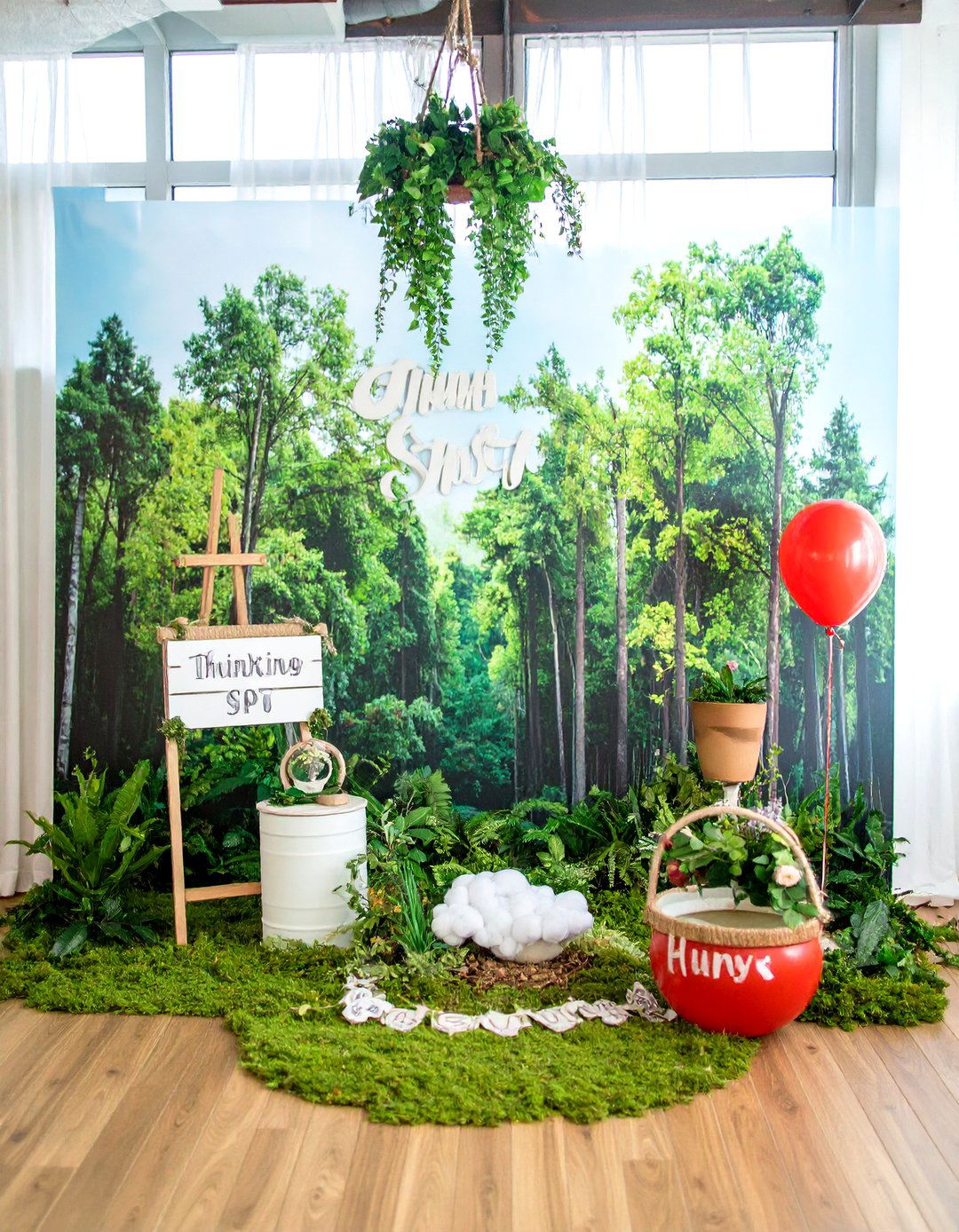 Pooh Bears Thinking Spot Photo Booth - 30 winnie the pooh baby shower ideas