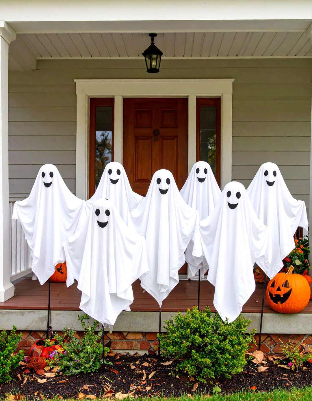 Porch Ghosts from Styrofoam - 30 halloween decoration ideas outdoor diy