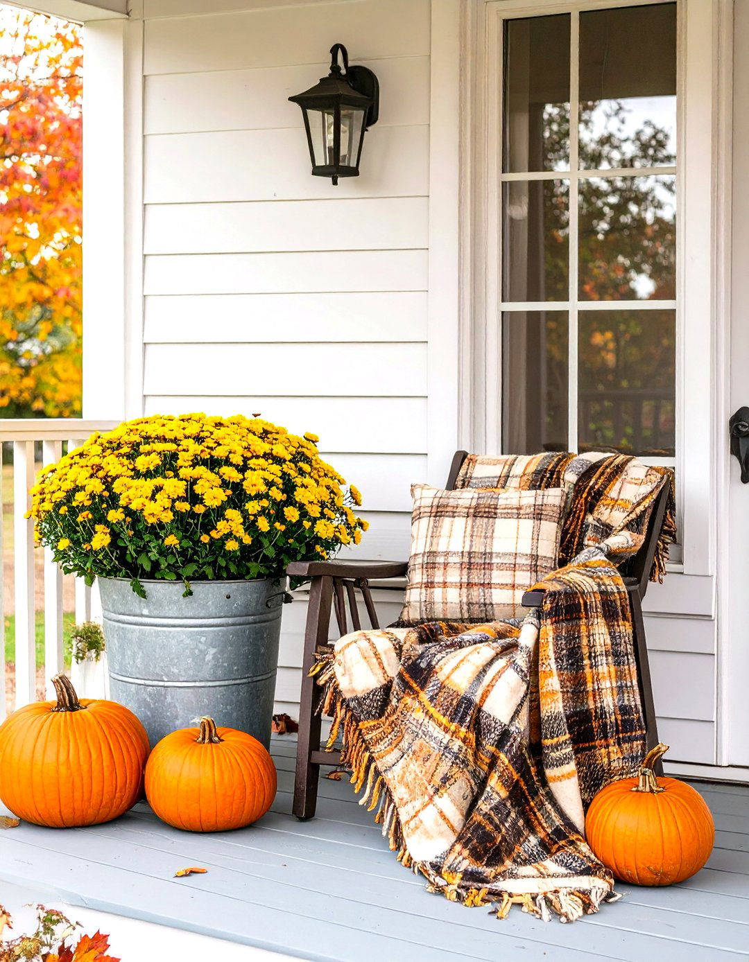 Seasonal Decorations on a Small Porch - 30 small porch decorating ideas