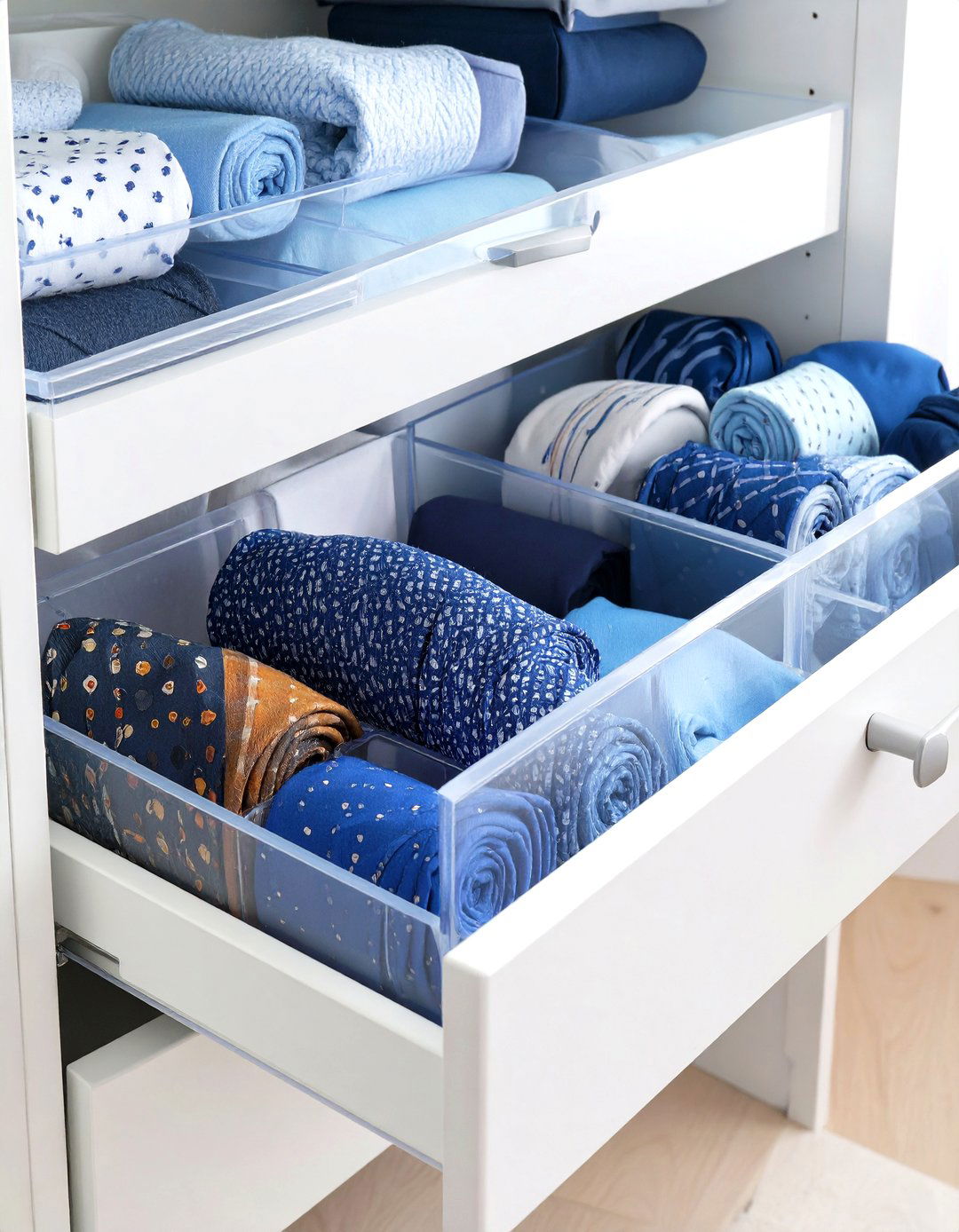 See Through Drawer Organizers - 30 small bedroom closet ideas