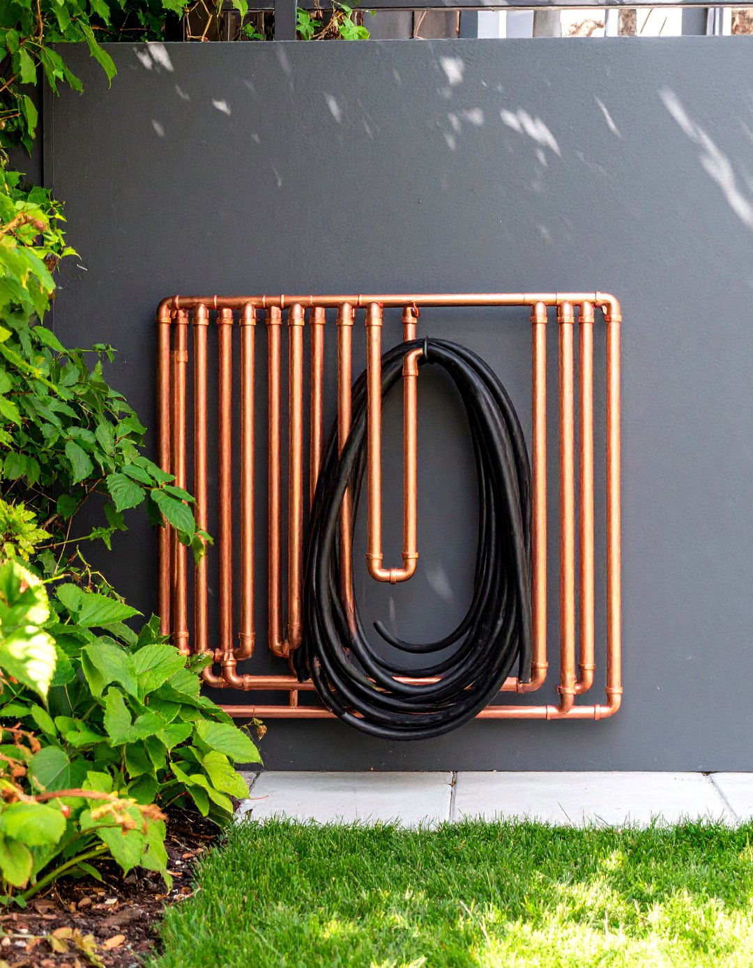 Simple Copper Pipe Hose Rack - 30 garden hose storage ideas