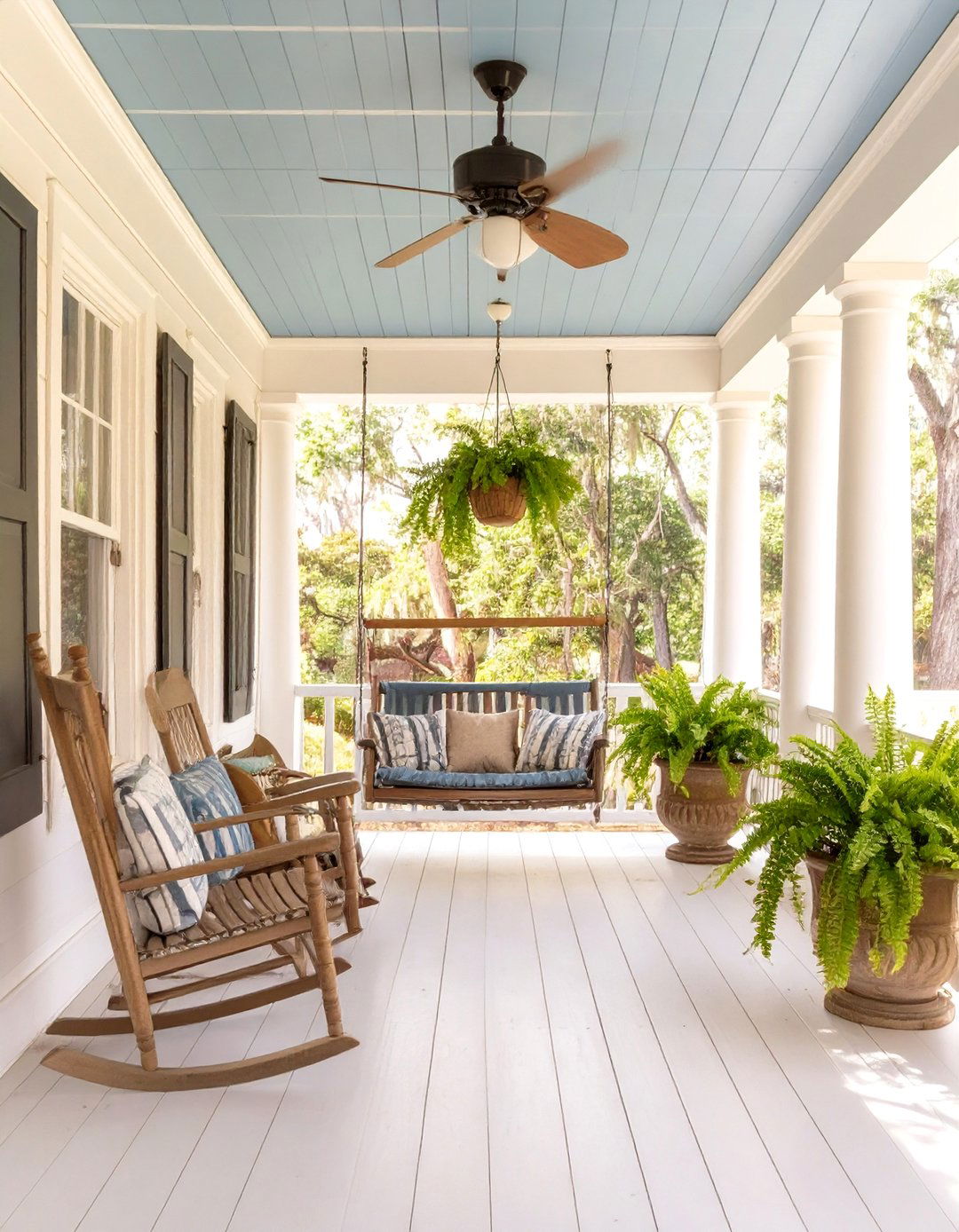 Southern Charm Back Porch - 30 back porch decorating ideas