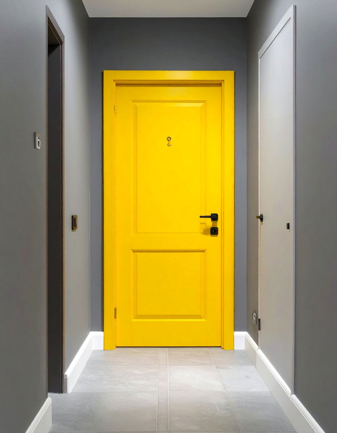 The Boldly Painted Bathroom Door - 30 bathroom door ideas