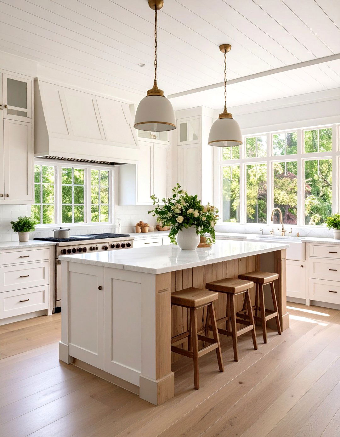 The Classic White Farmhouse Kitchen - 30 farmhouse country kitchen ideas