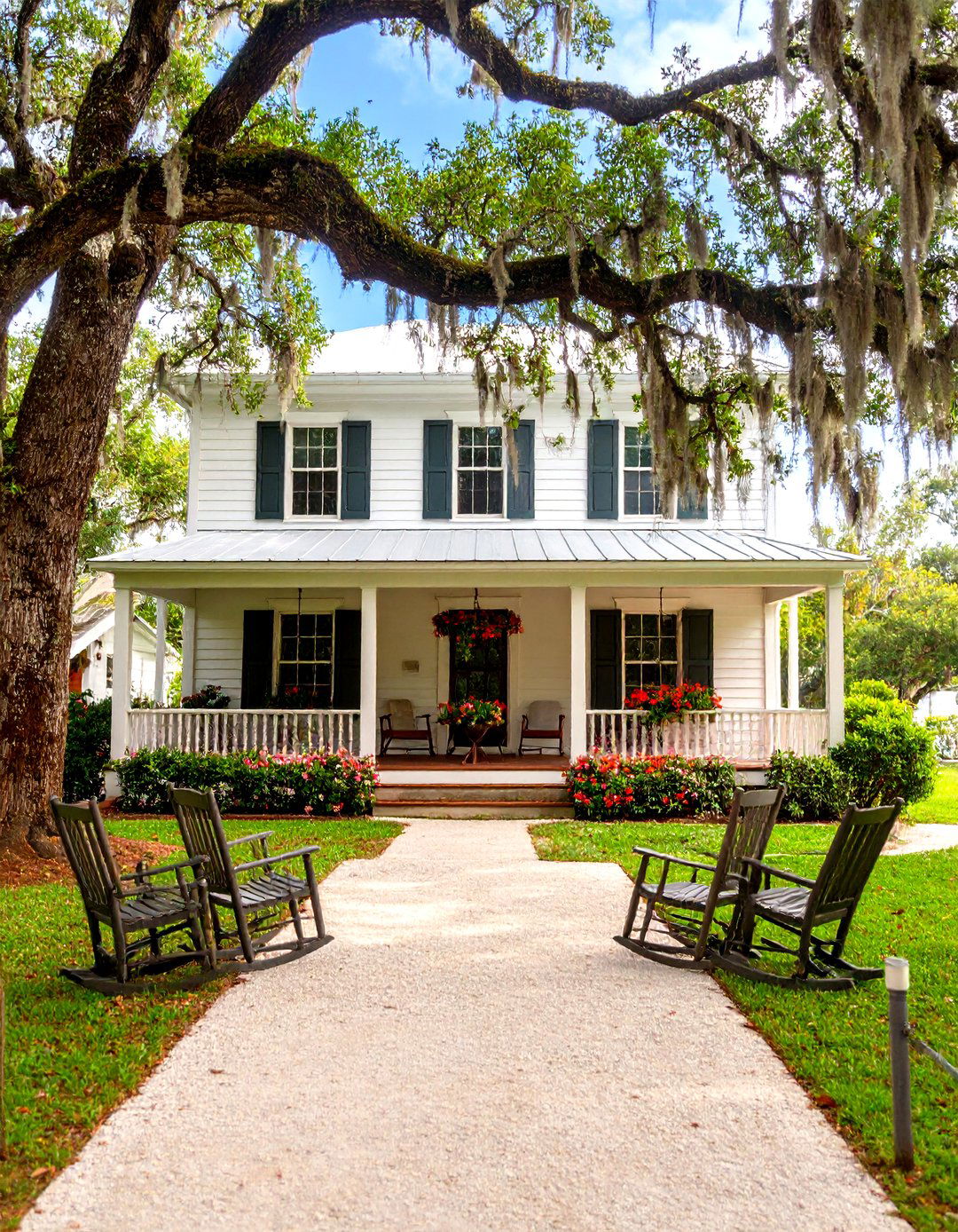 The Old Florida Cracker Style Landscape - 30 florida landscape ideas