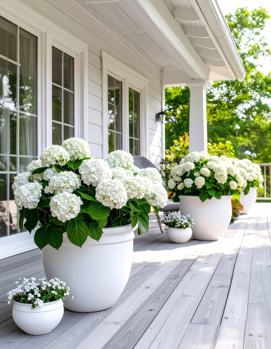 The Single Color Palette Deck - 30 deck decorating ideas with plants