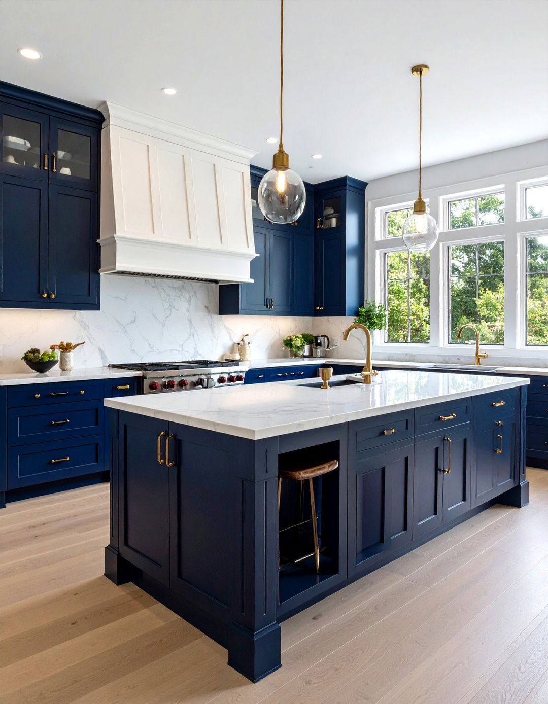 The Sociable U Shape Kitchen Design - 30 kitchen cabinet layout ideas
