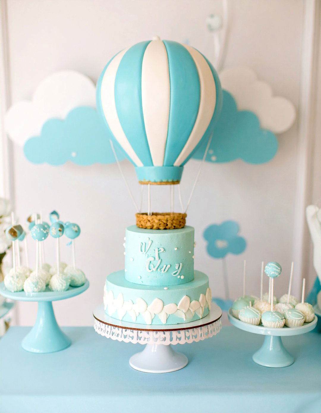 The Up Up and Away Hot Air Balloon Sweets - 30 baby shower dessert ideas