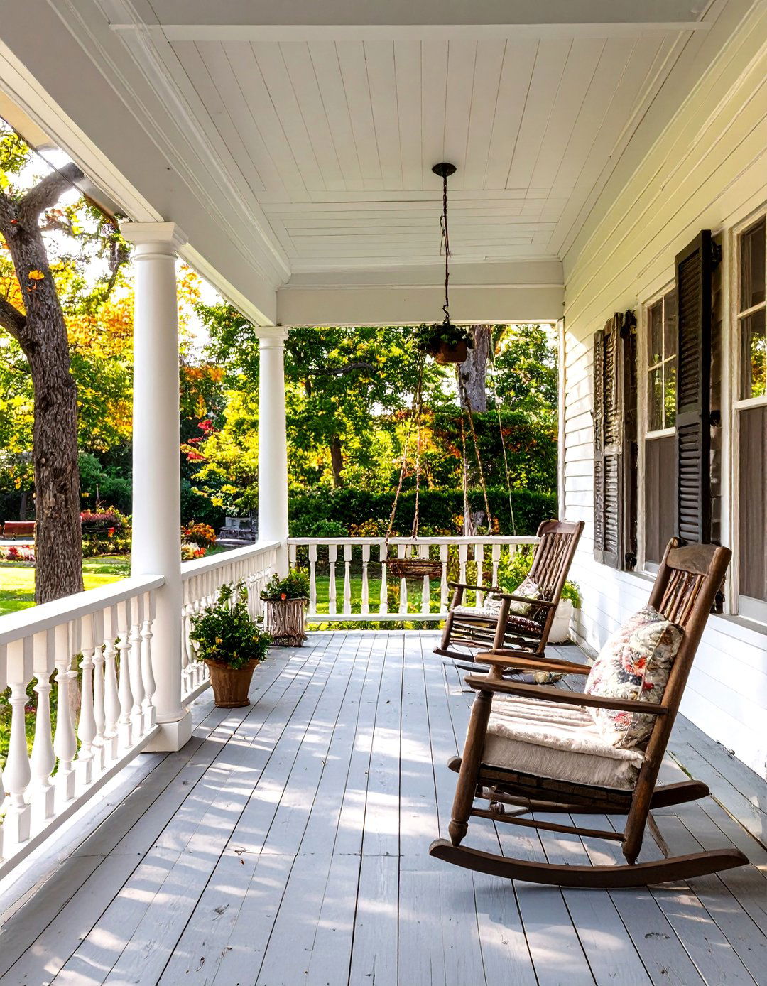 The Wraparound Porch Deck - 30 back deck ideas