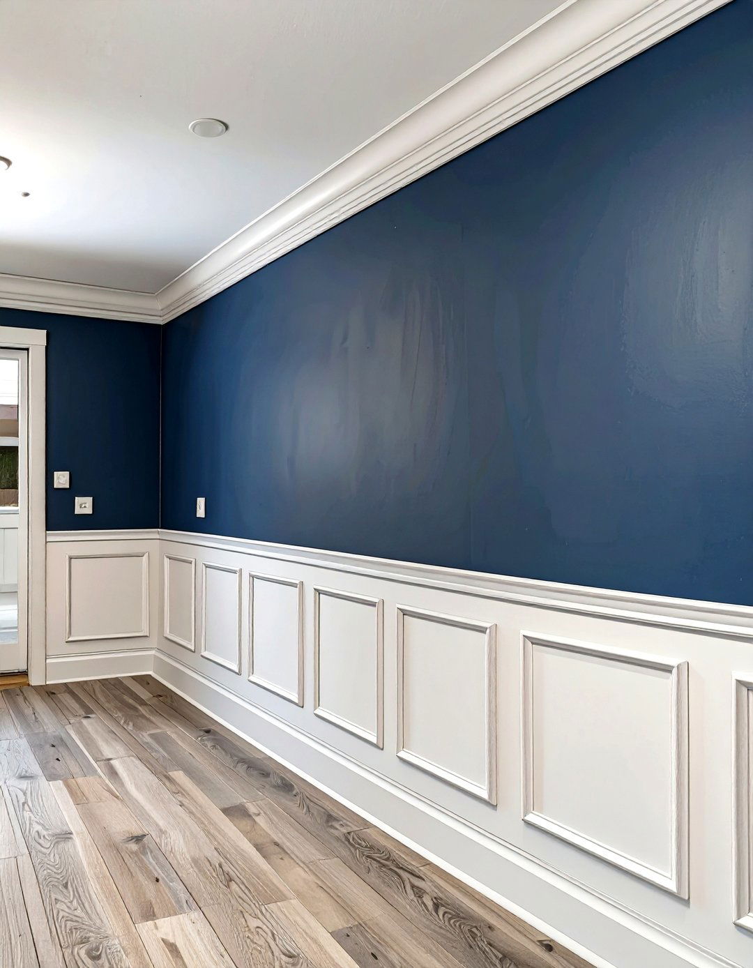 Wainscoting for Traditional Charm - 30 basement wall ideas not drywall