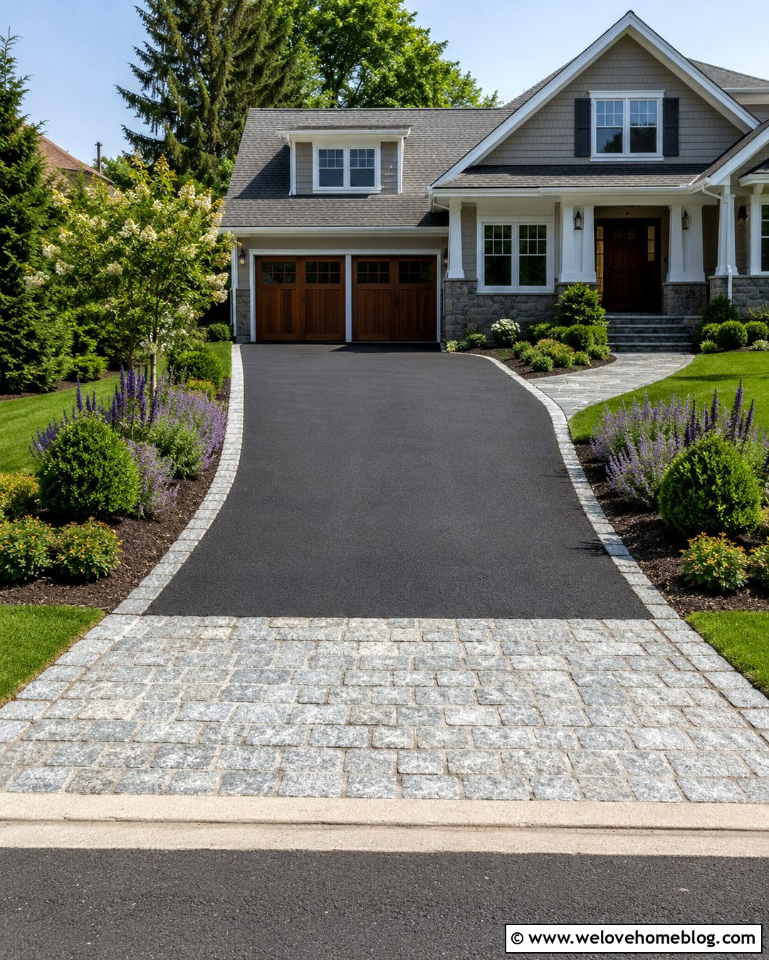 Asphalt Driveway Entrance With Cobblestone Apron - 20 Entrance Driveway Landscaping Ideas
