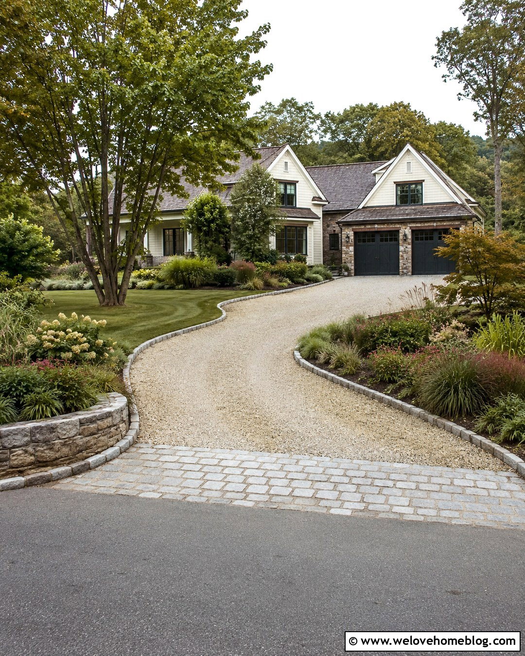 Beige Curved Gravel Driveway - 20 beige driveway ideas