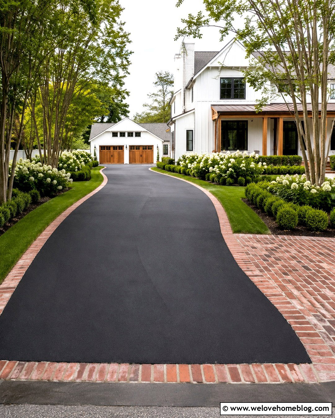 20 Farmhouse Driveway Inspiration Ideas for a Charming Entry