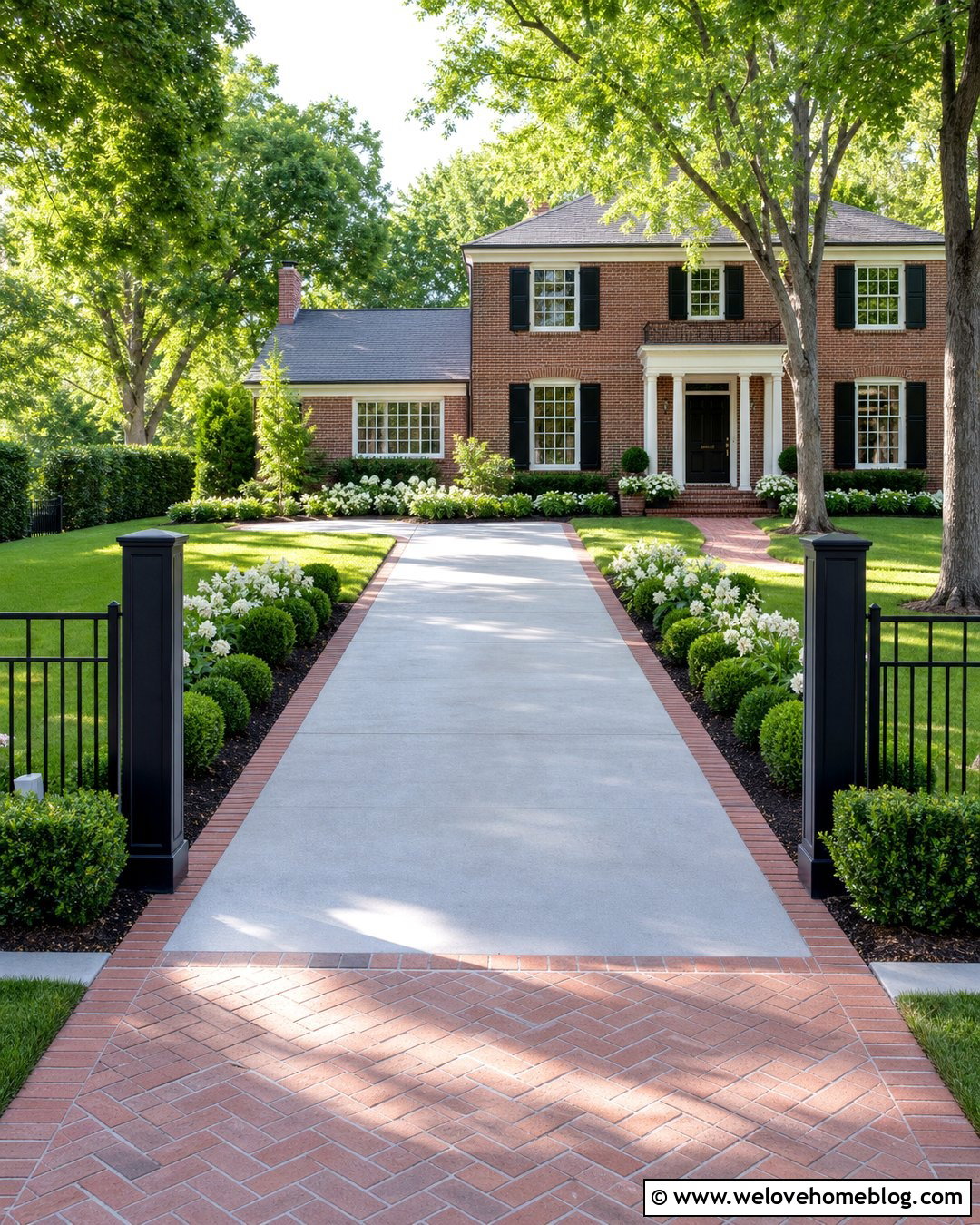 Black Driveway Entrance Posts With Brick Ribbon - 20 Driveway Posts Entrance Ideas