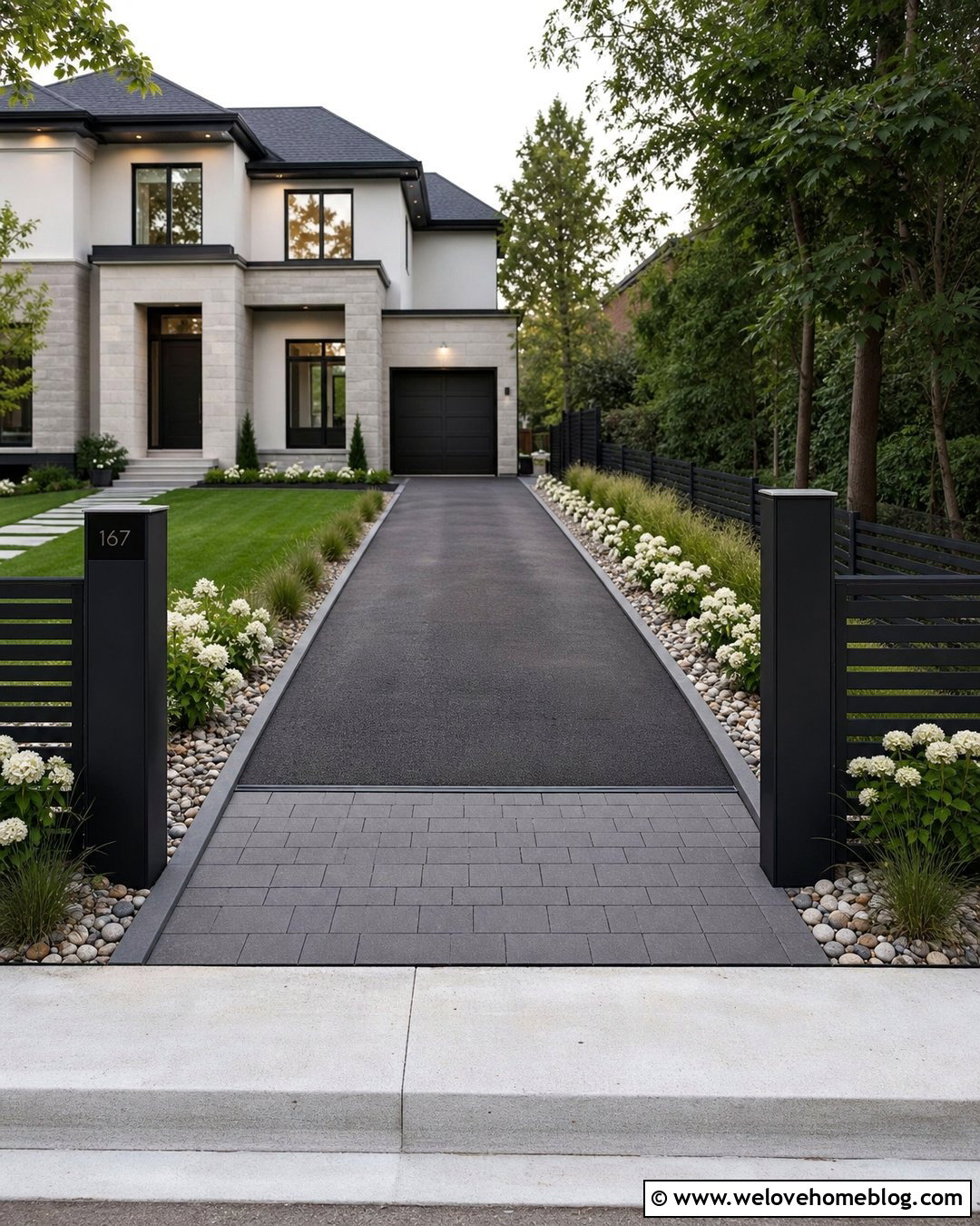 Black Metal Driveway Entrance Posts - 20 Driveway Entrance Post Ideas