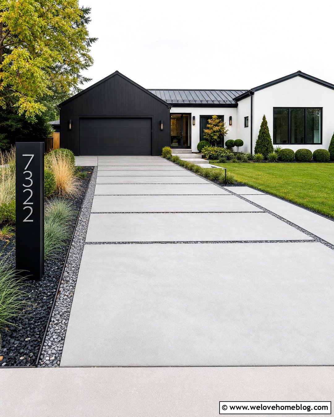 20 Driveway Sign Post Ideas for a Standout Home Entrance