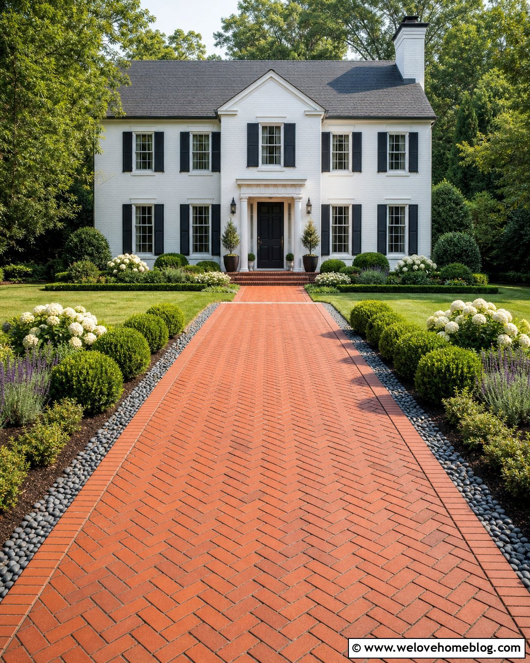 Brick Driveway With Dark River Rock Border - 20 River Rock Driveway Border Ideas