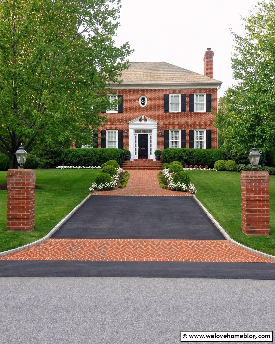 Brick Walkway From Asphalt Driveway - 25 Walk Way To Front Door From Driveway Ideas