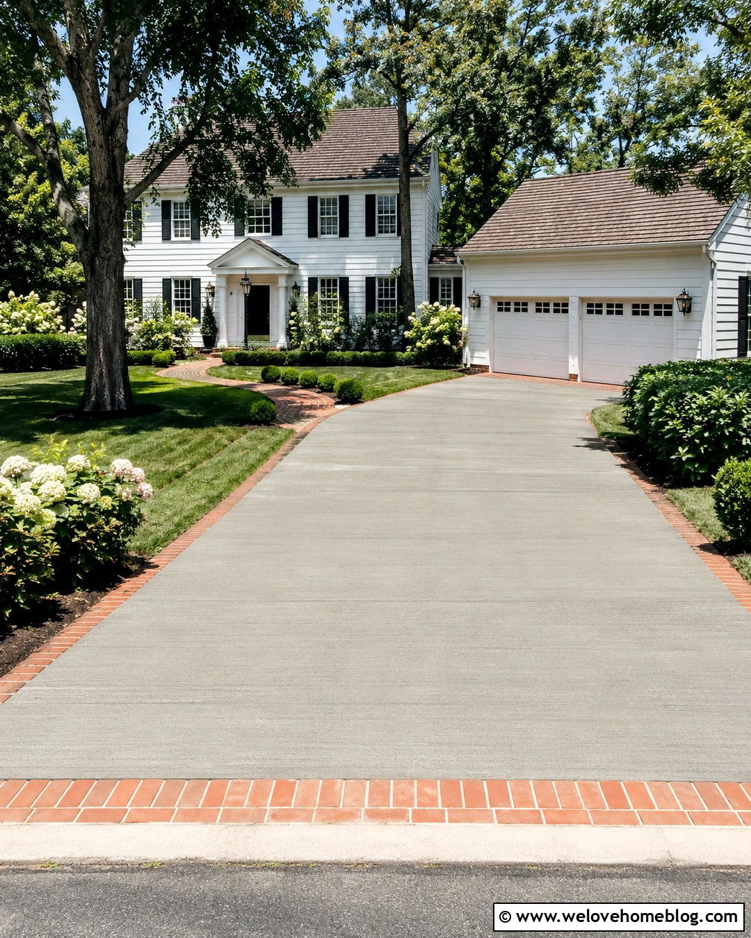 Broom Finish Cement Driveway With Red Brick Paver Border - 20 cement driveway with paver border ideas