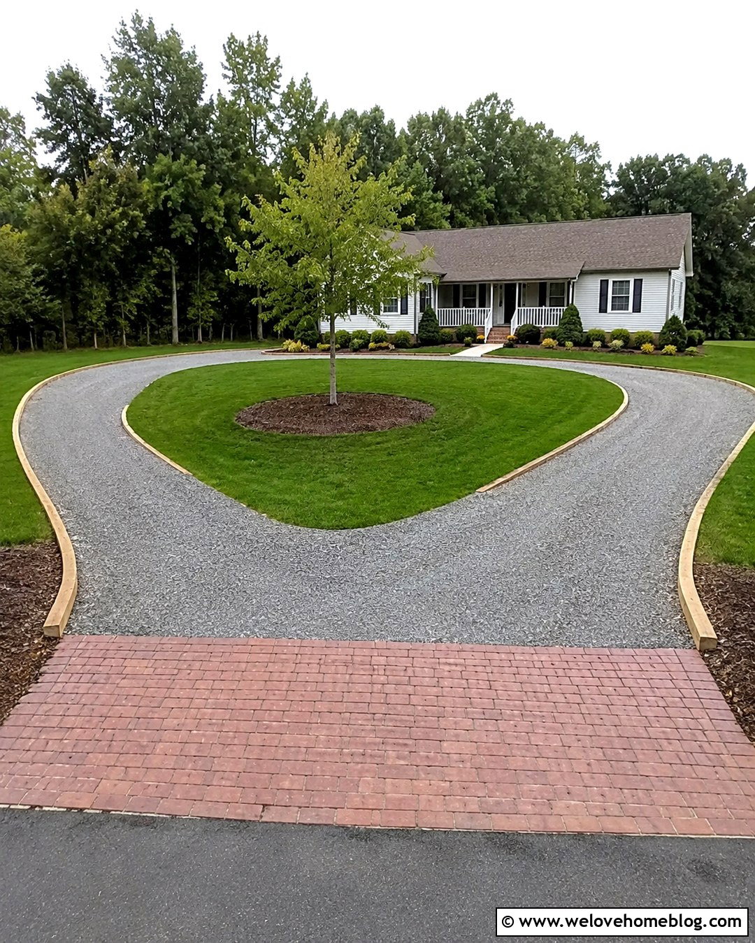 Budget Rounded Gravel Driveway With Timber Border - 20 Rounded Driveway Ideas