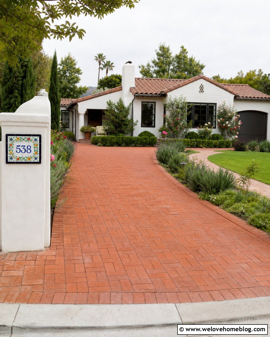 Ceramic Driveway Sign With Brick Driveway - 30 Driveway Sign Ideas