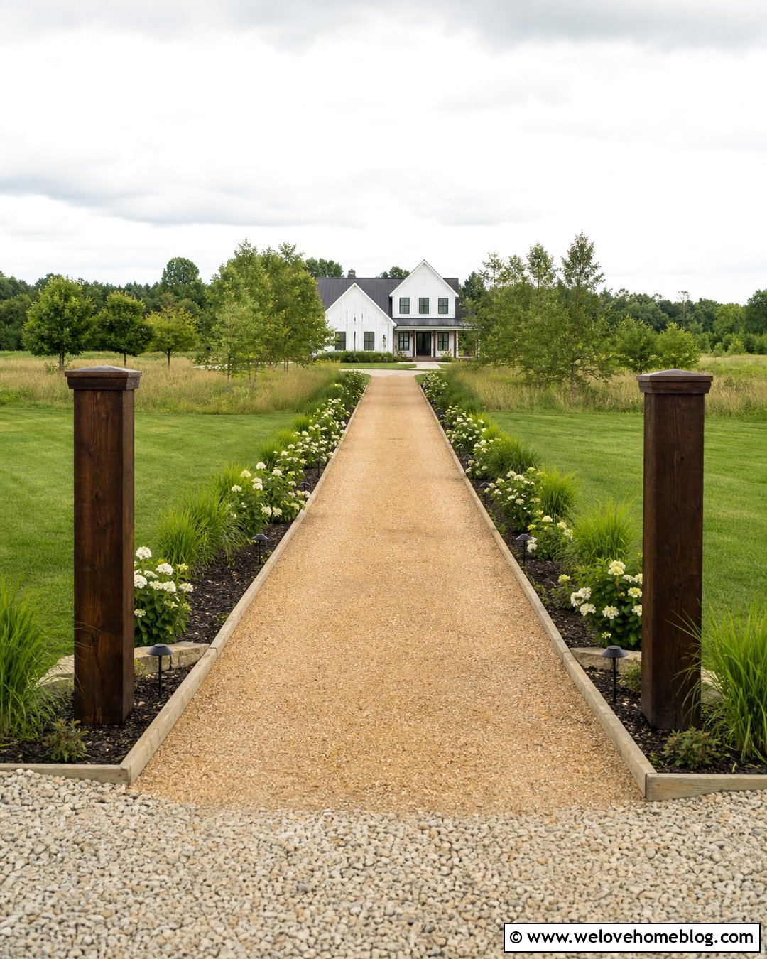 Cheap Gravel Driveway With Wood Entry Posts - 20 cheap gravel driveway ideas