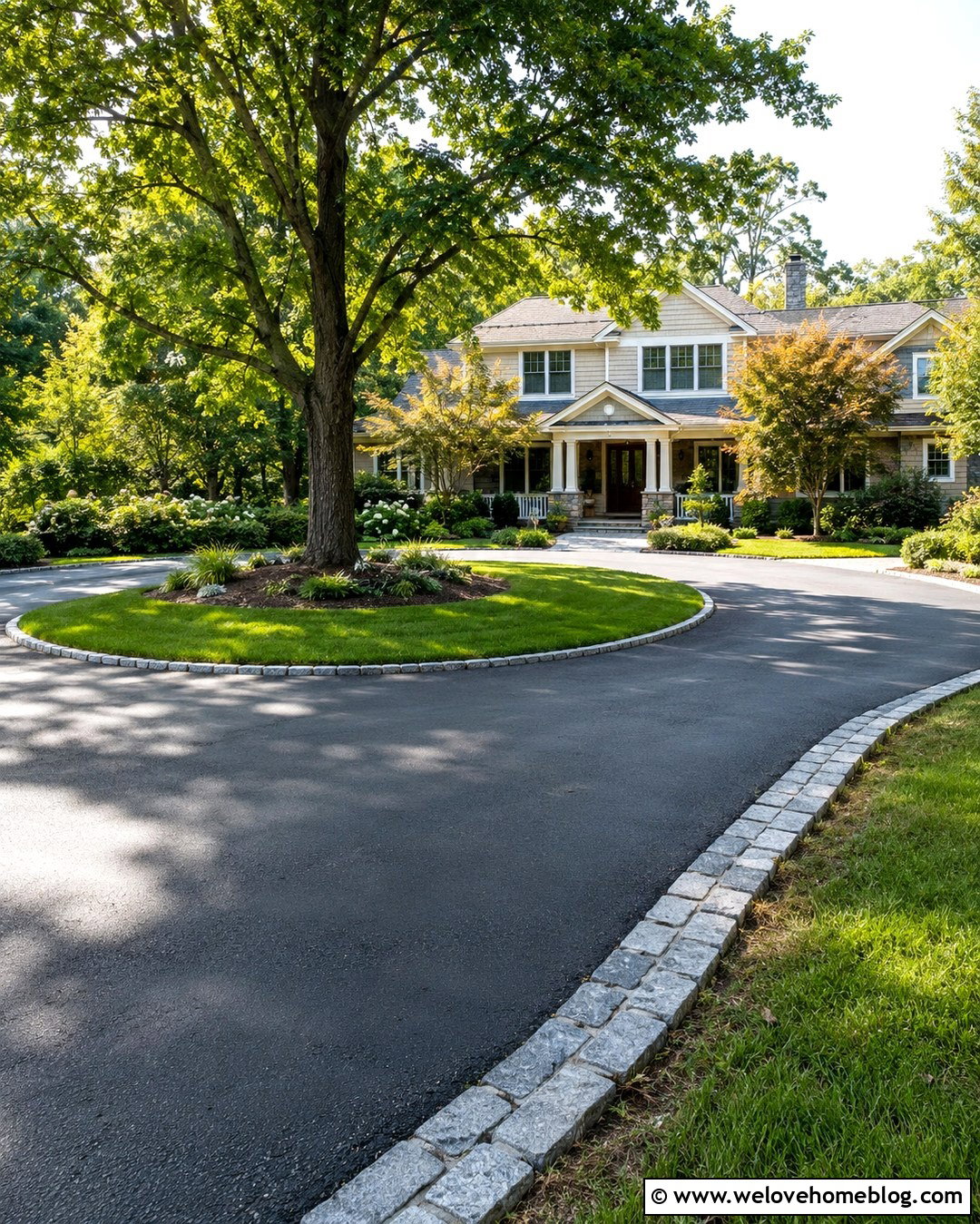 20 House With Round Driveway Ideas for Effortless Curb Appeal