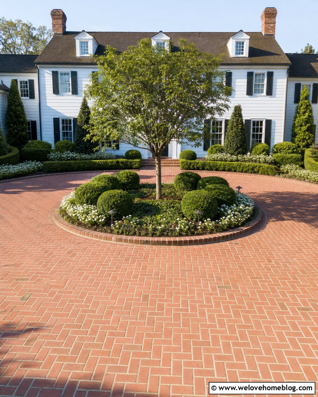 Circular Brick Driveway With Center Island Landscaping - 25 landscaping by driveway ideas