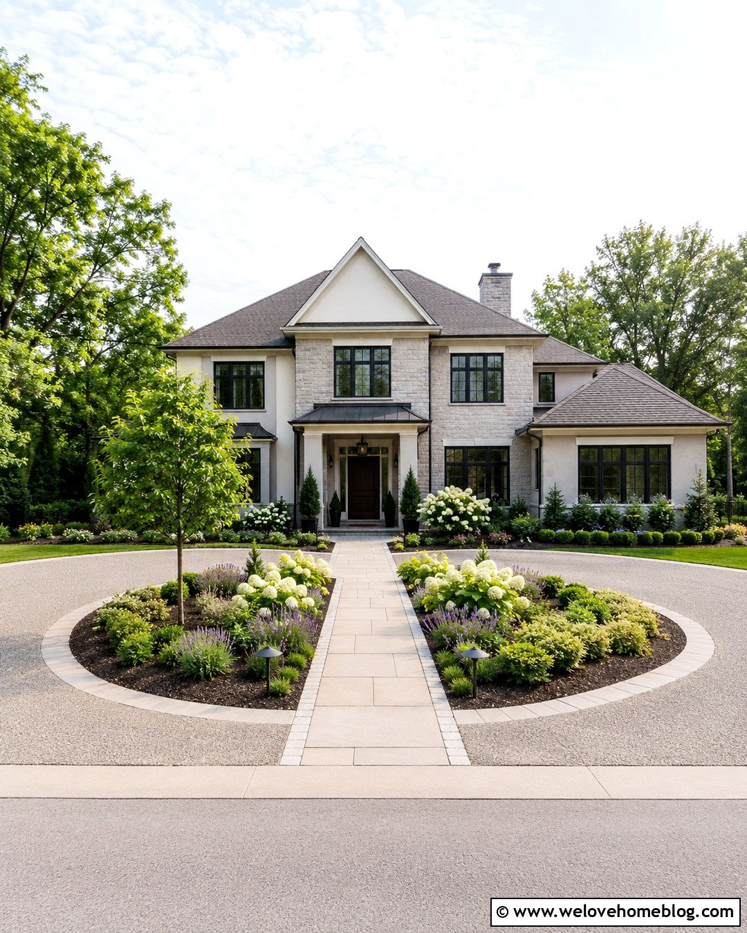 Circular Driveway With Front Walkway - 20 House With Round Driveway Ideas