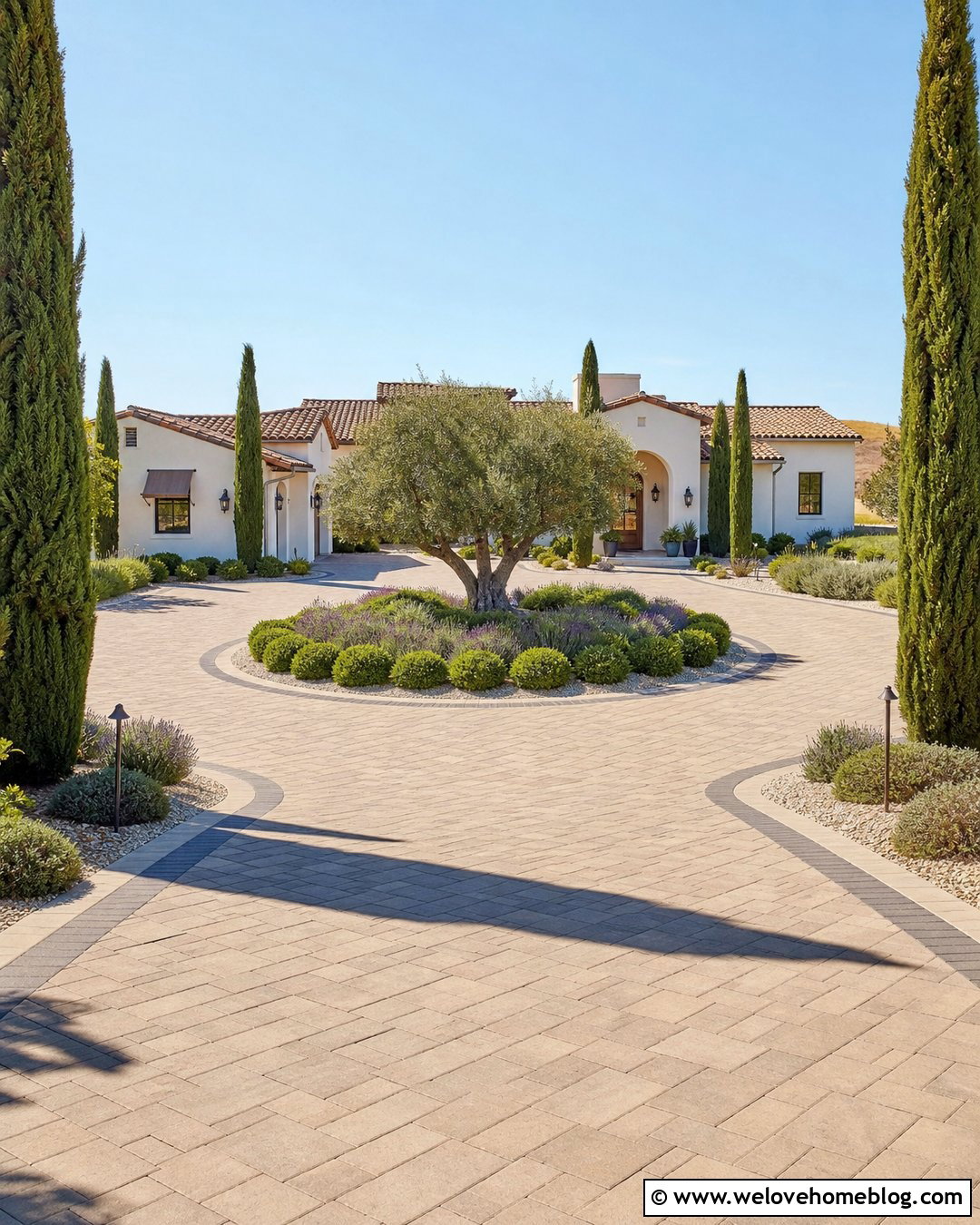 Circular Paver Italian Cypress Driveway - 20 Italian Cypress Driveway Ideas